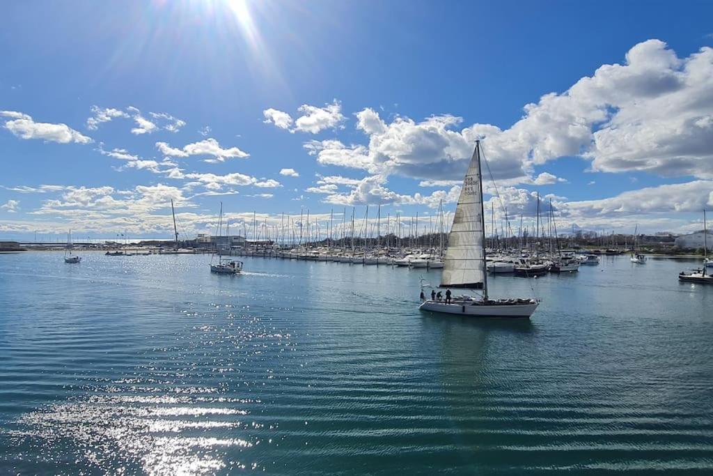 Appartement Avec Balcon, Vue Mer, Piscine, Parking Agde Exterior photo