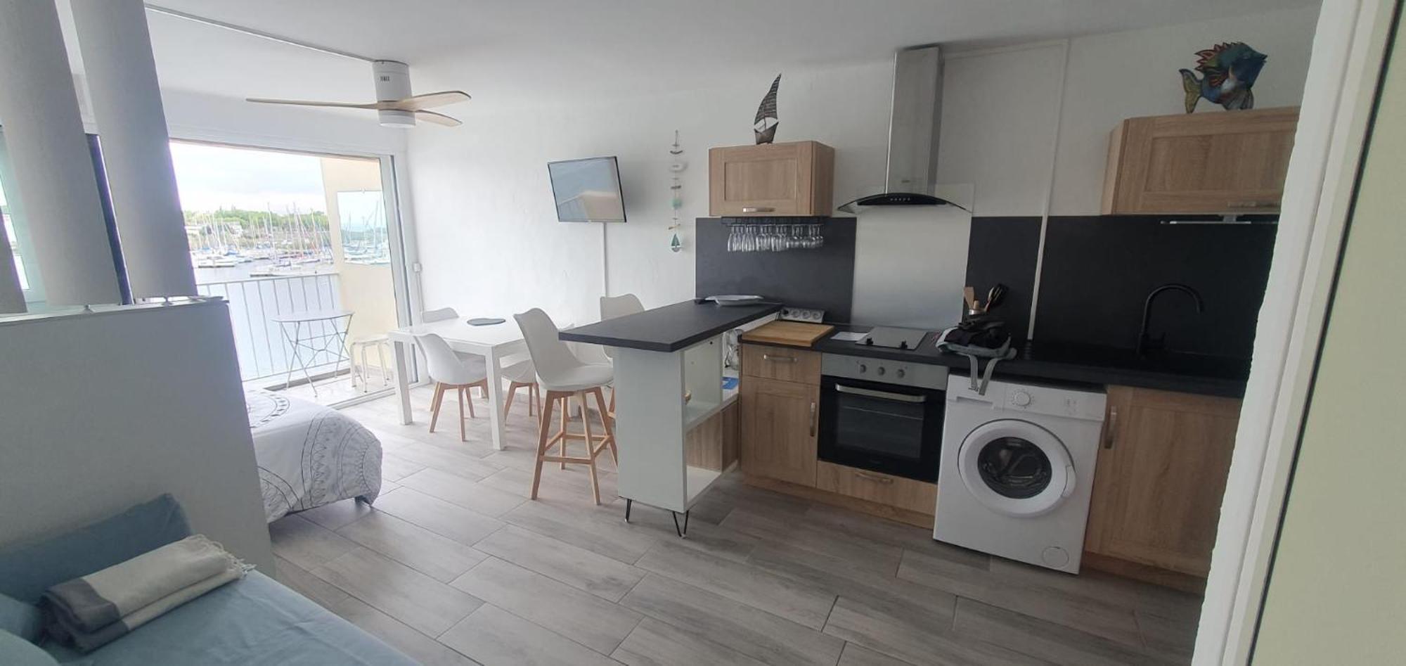 Appartement Avec Balcon, Vue Mer, Piscine, Parking Agde Exterior photo